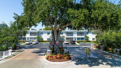 6515 Bay Club Dr in Fort Lauderdale, FL - Building Photo - Building Photo