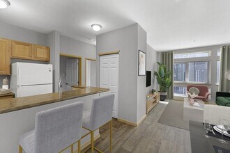 Met Spires in Tacoma, WA - Foto de edificio - Building Photo