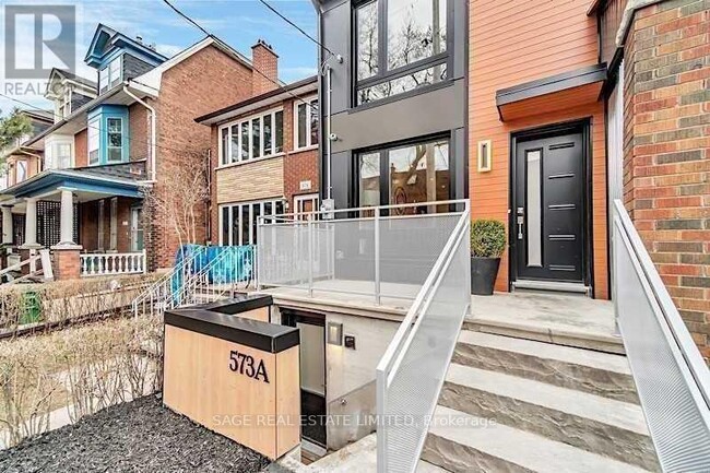 573 A Palmerston Ave