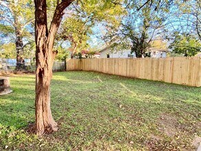 1410 Vine St in Bridgeport, TX - Building Photo - Building Photo