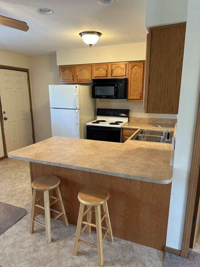 1518 1st St, Unit #1 in Charleston, IL - Building Photo - Building Photo