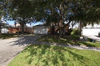 3145 Stonehurst Cir in Kissimmee, FL - Building Photo - Building Photo