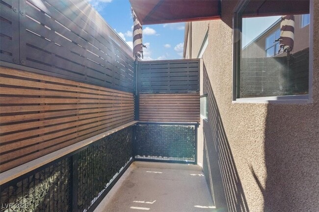 property at 2007 Yaupon Ave