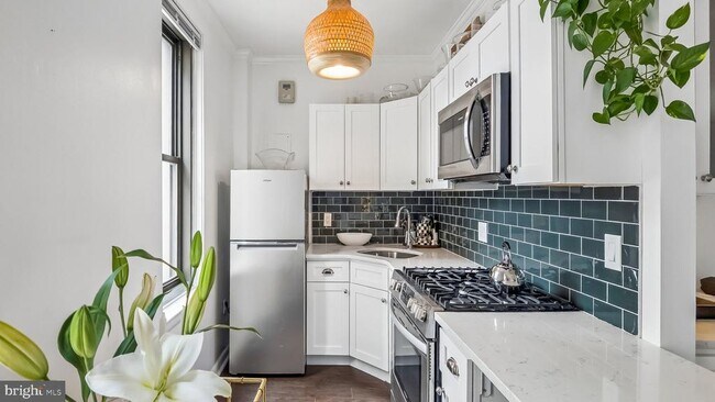 135 S 19th St