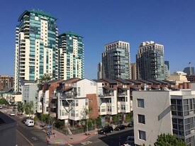 221 Island Ave, Unit 502 in San Diego, CA - Building Photo