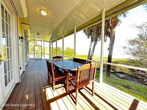 7130 S Tropical Trail in Merritt Island, FL - Building Photo - Building Photo