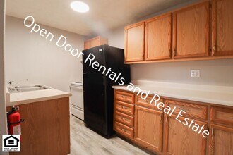 328 N State St in Kendallville, IN - Building Photo - Building Photo