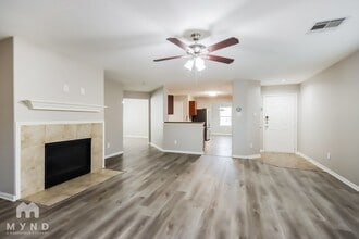 9876 Lace Flower Way in Conroe, TX - Building Photo - Building Photo