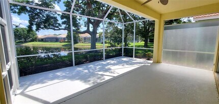 5231 Highbury Cir in Sarasota, FL - Building Photo - Building Photo