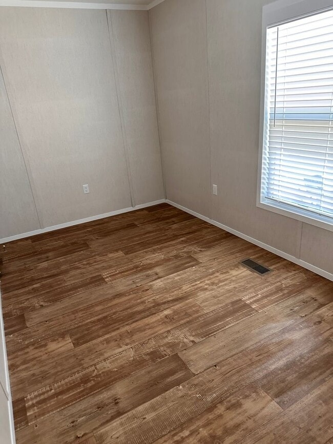 423 Dogwood Ave in Defuniak Springs, FL - Building Photo - Building Photo