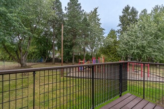 Executive 1801 in Portland, OR - Foto de edificio - Building Photo