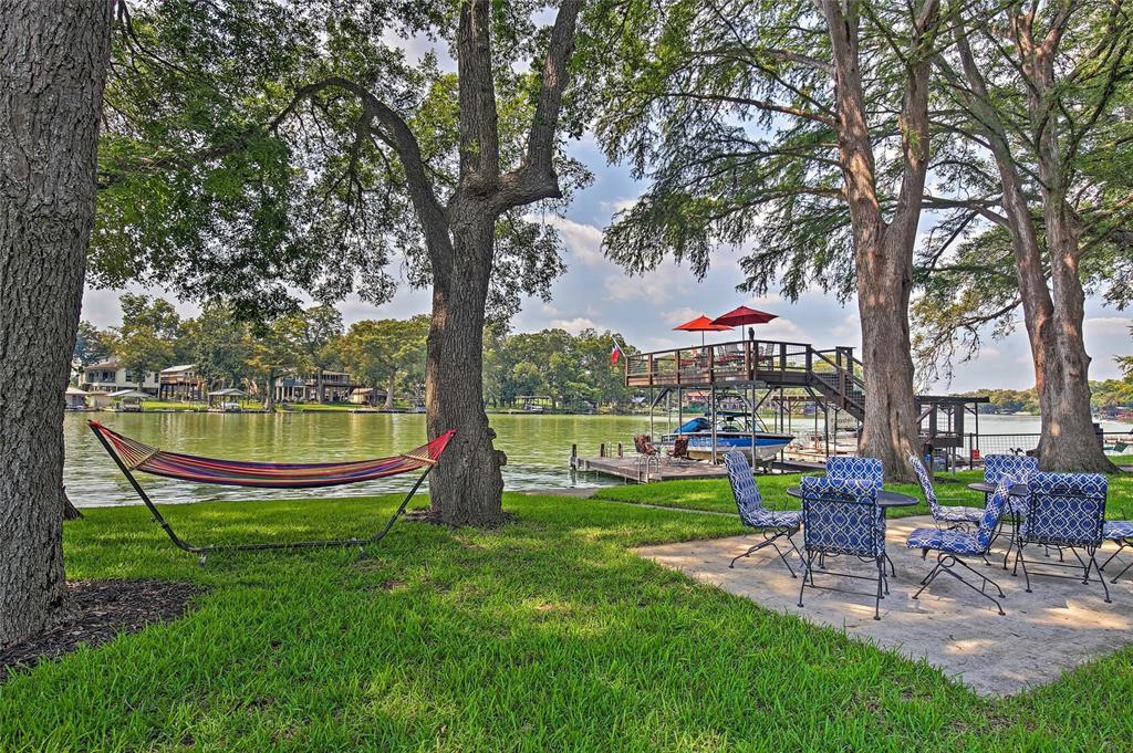 416 Turtle Ln in Seguin, TX - Building Photo