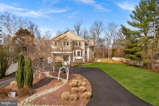 19451 Youngs Cliff Rd in Sterling, VA - Building Photo - Building Photo