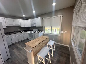1342 Spring St in Des Moines, IA - Building Photo - Building Photo