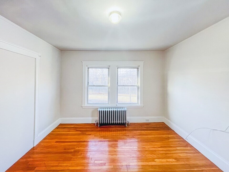 112 Brush Hill Rd-Unit -3 in Milton, MA - Building Photo