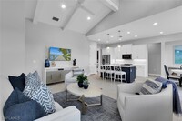 7124 Saona CT in Naples, FL - Foto de edificio - Building Photo