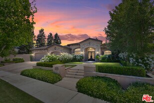 2206 Ribble Valley Dr in Bakersfield, CA - Building Photo
