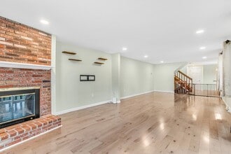 21 Spyglass Hill Dr in Ashland, MA - Building Photo - Building Photo