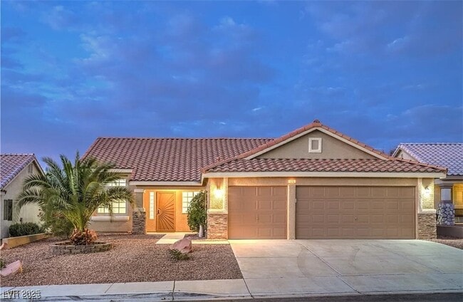 676 Pansy Pl