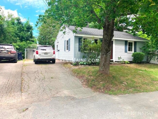 111 Falvey St in Bangor, ME - Building Photo - Building Photo