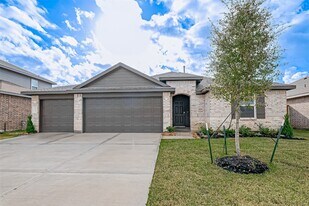 532 Comal Trl, Unit 206-4 in Dayton, TX - Building Photo