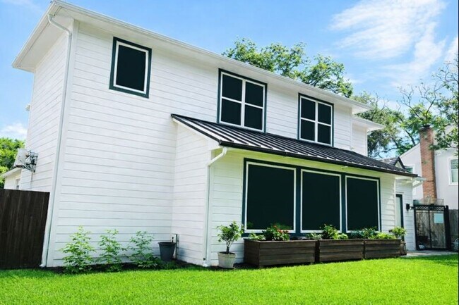 4503 McKinney St in Houston, TX - Building Photo - Building Photo