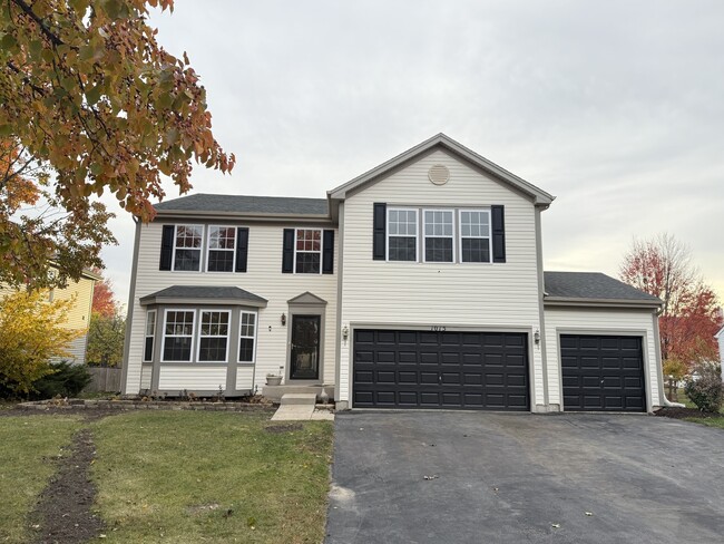 1015 Bayhill Ln in Shorewood, IL - Building Photo - Building Photo