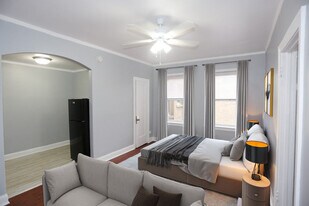 6930 Greenview in Chicago, IL - Building Photo