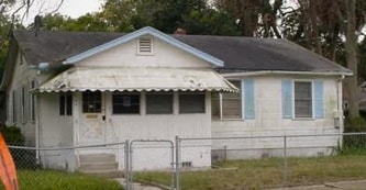 154 E 44th St in Jacksonville, FL - Foto de edificio - Building Photo