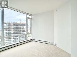 1283 Howe St in Vancouver, BC - Building Photo - Building Photo