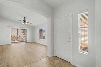 3385 Wayward Ct in Las Vegas, NV - Building Photo - Building Photo