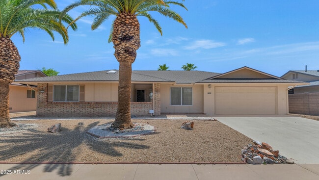 property at 17227 N Country Club Dr