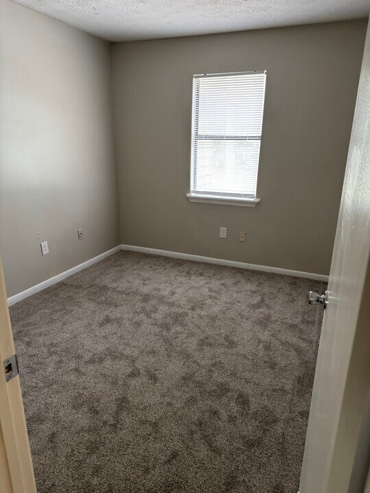 125 Wellington Ct in Athens, GA - Building Photo