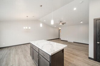 4509 W 35th St N in Sioux Falls, SD - Building Photo - Building Photo