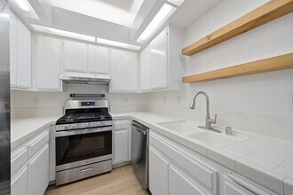 17202 Corbina Ln in Huntington Beach, CA - Building Photo - Building Photo