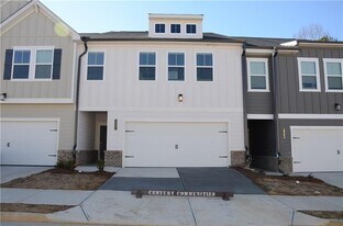 1331 Pt Pl Dr in Loganville, GA - Building Photo