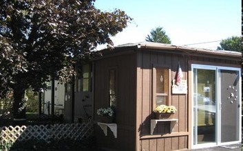 Maple Tree Mobile Home Park in Sparrow Bush, NY - Building Photo - Building Photo