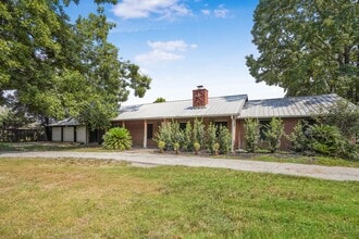 700 Anderson Rd in Kingwood, TX - Building Photo - Building Photo