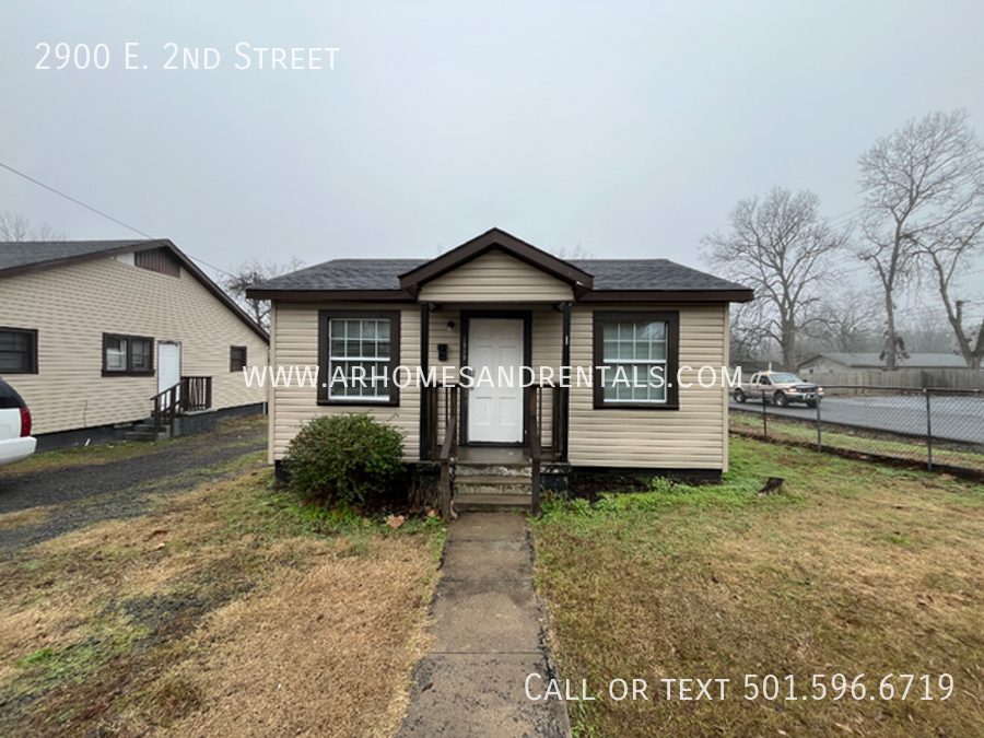 2900 E 2nd St in North Little Rock, AR - Building Photo