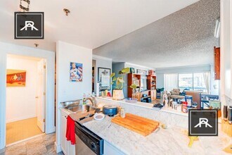 17 N Beacon St in Boston, MA - Building Photo - Building Photo