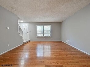 183 Patriots Ct in Galloway, NJ - Building Photo - Building Photo