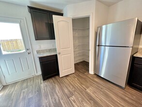 4027 Trail de Paris in New Braunfels, TX - Building Photo - Building Photo