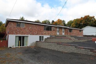 9715 N Stevens St in Spokane, WA - Building Photo