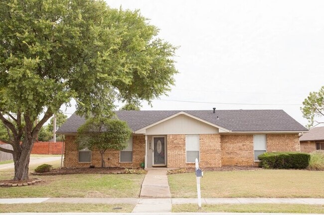 property at 1535 Rocky Point Dr