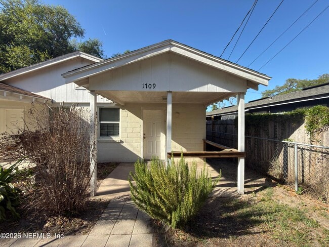 property at 1709 Dot St