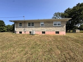 1309 Old State Rd in Brandenburg, KY - Building Photo - Building Photo