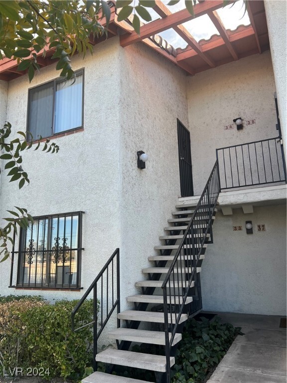 1701 E Katie Ave in Las Vegas, NV - Building Photo - Building Photo