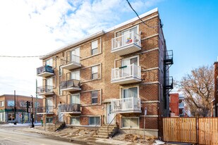 205 Saint-Jacques St in Lachine, QC - Building Photo