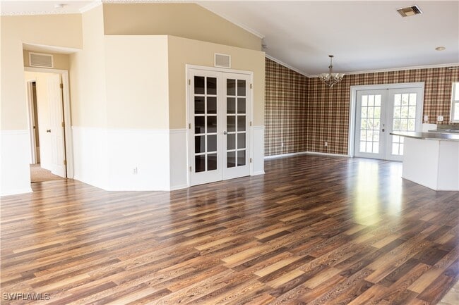 property at 2301 NE 35th St