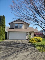 5606 Mt Olympus St SE in Lacey, WA - Building Photo